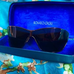 Romeo Gigli vintage sunglasses (1990’s)
